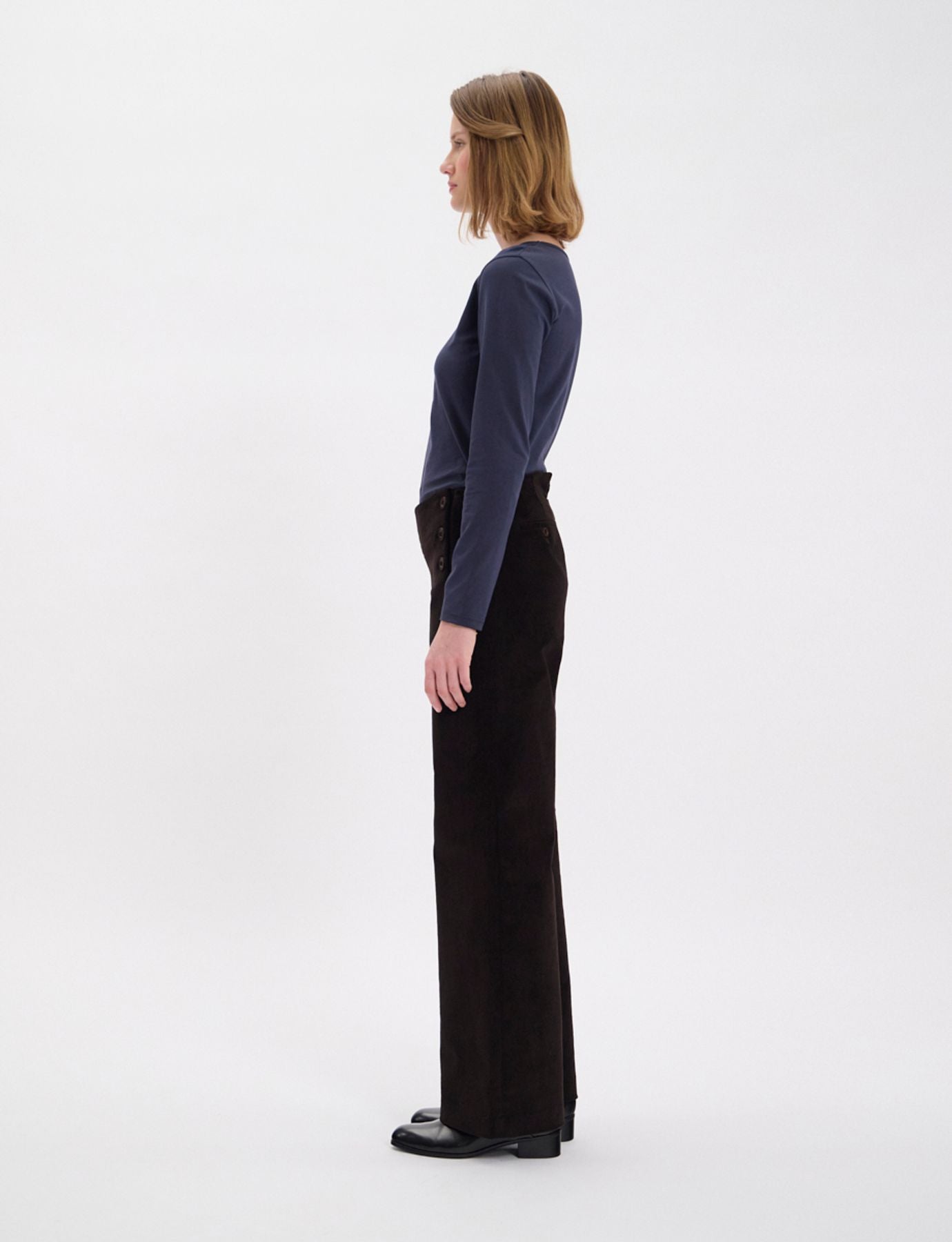 Gabriel pants in brown milleraie velvet