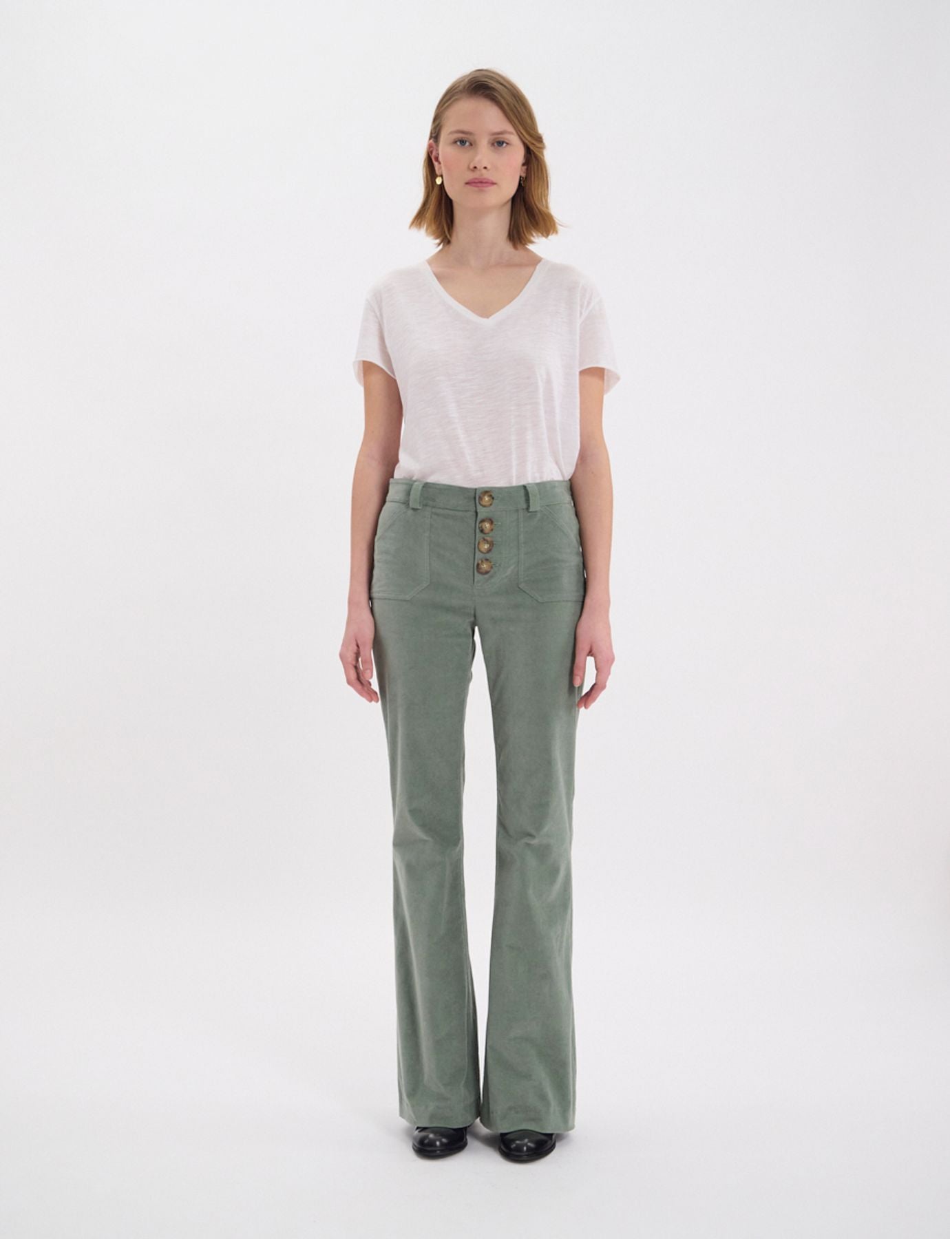 Charlotte almond green pants