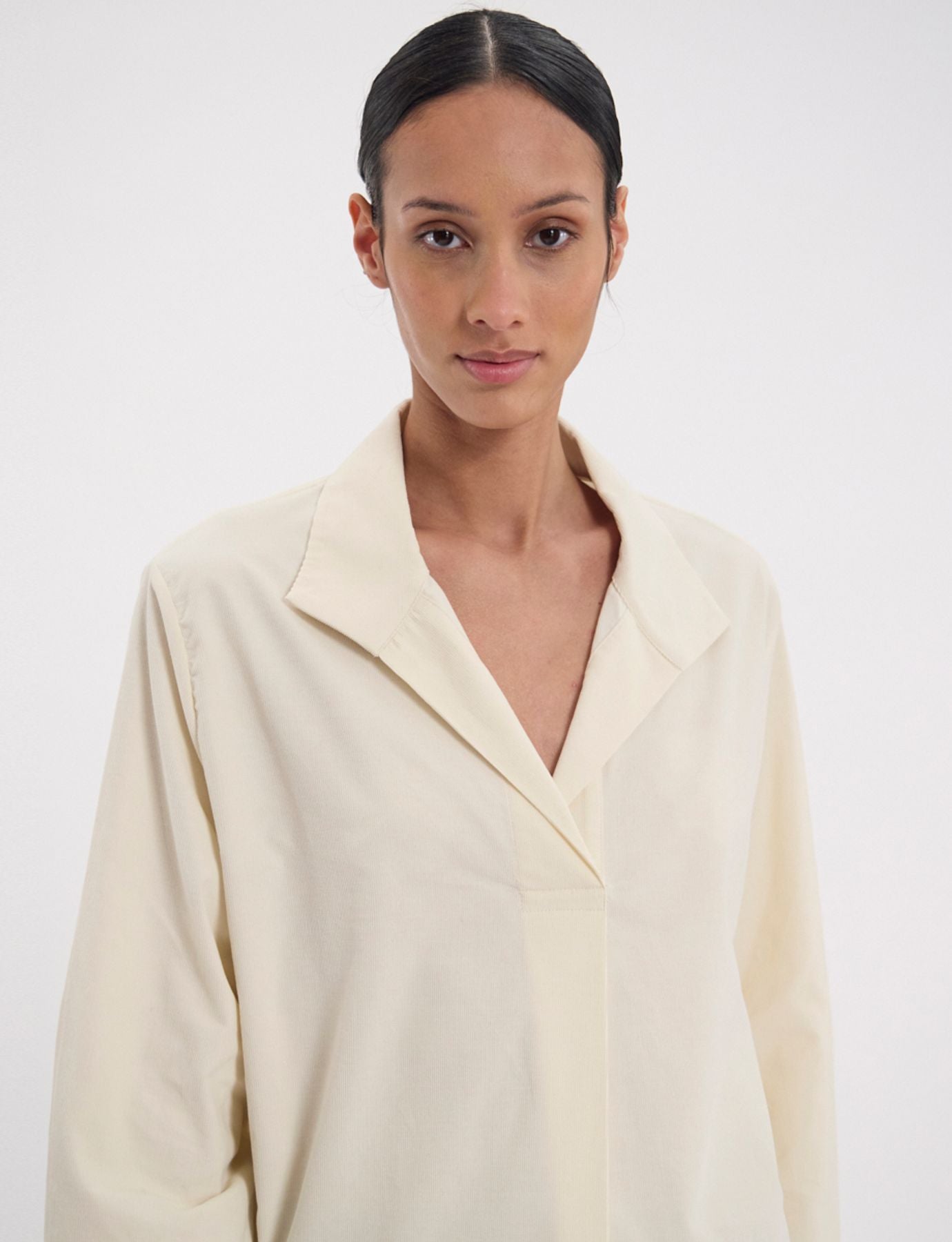 Noa top in fine ecru milleraie velvet