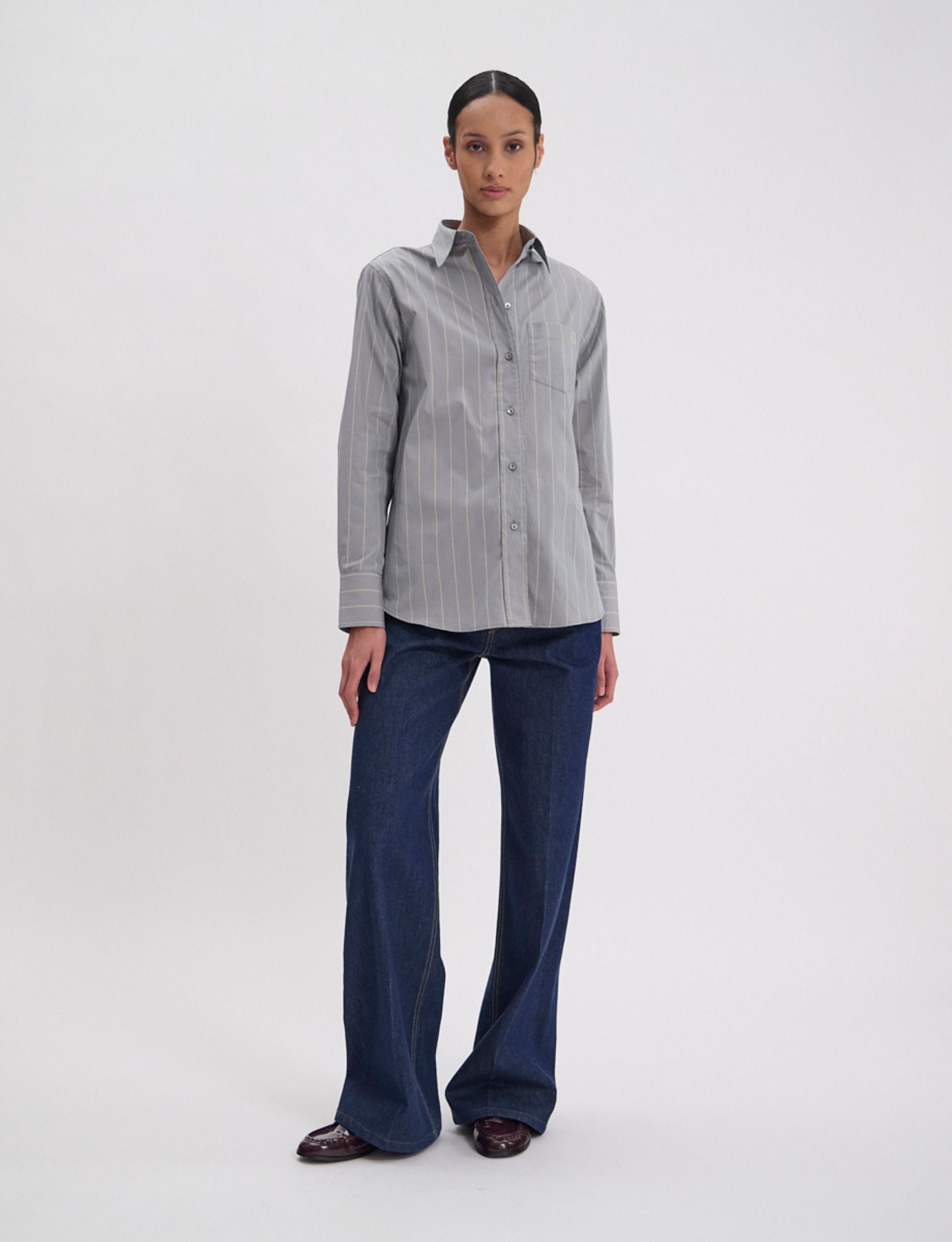 Maureen shirt in almond green cotton with beige stripes