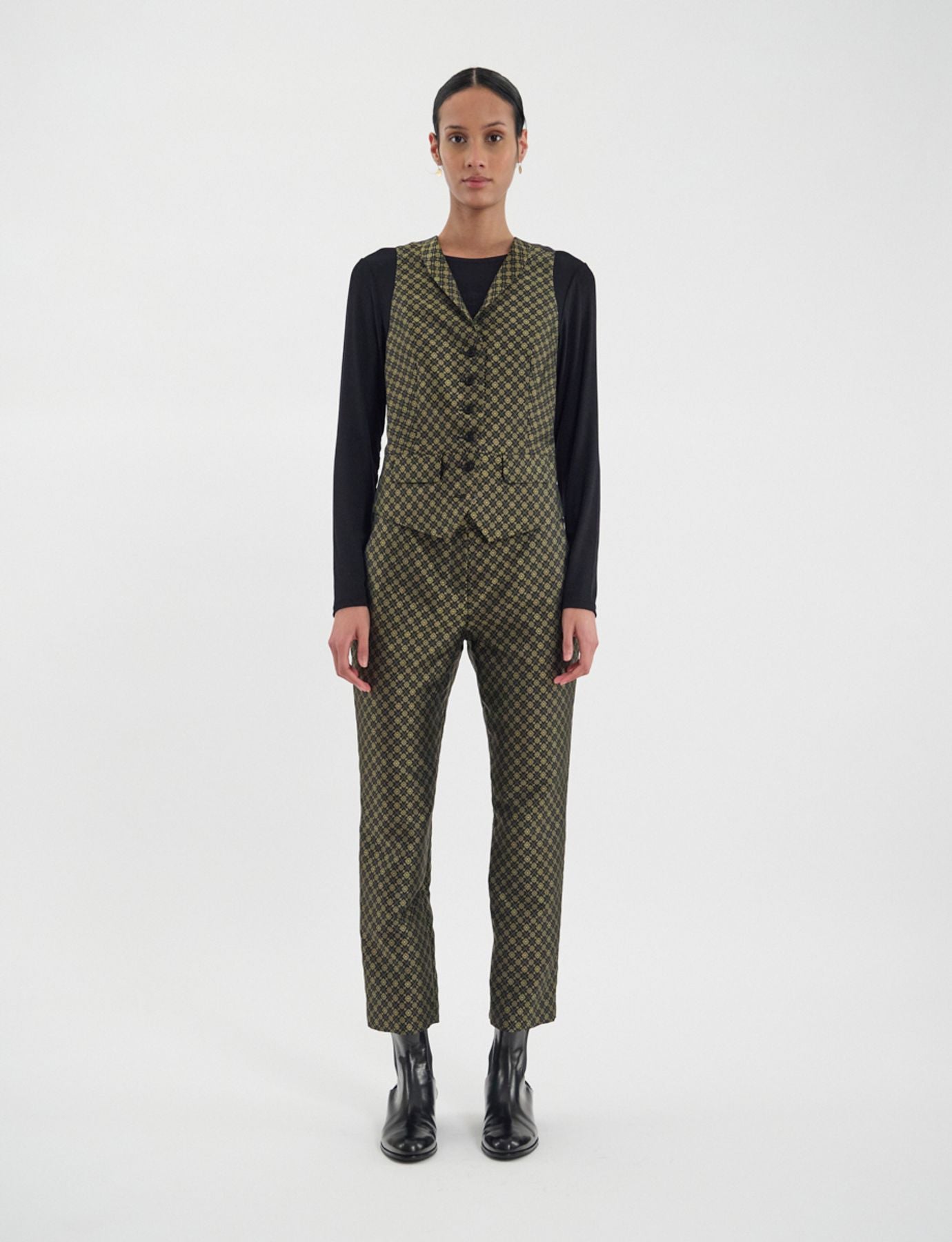 robinson-waistcoat-in-black-and-gold-jacquard-weave