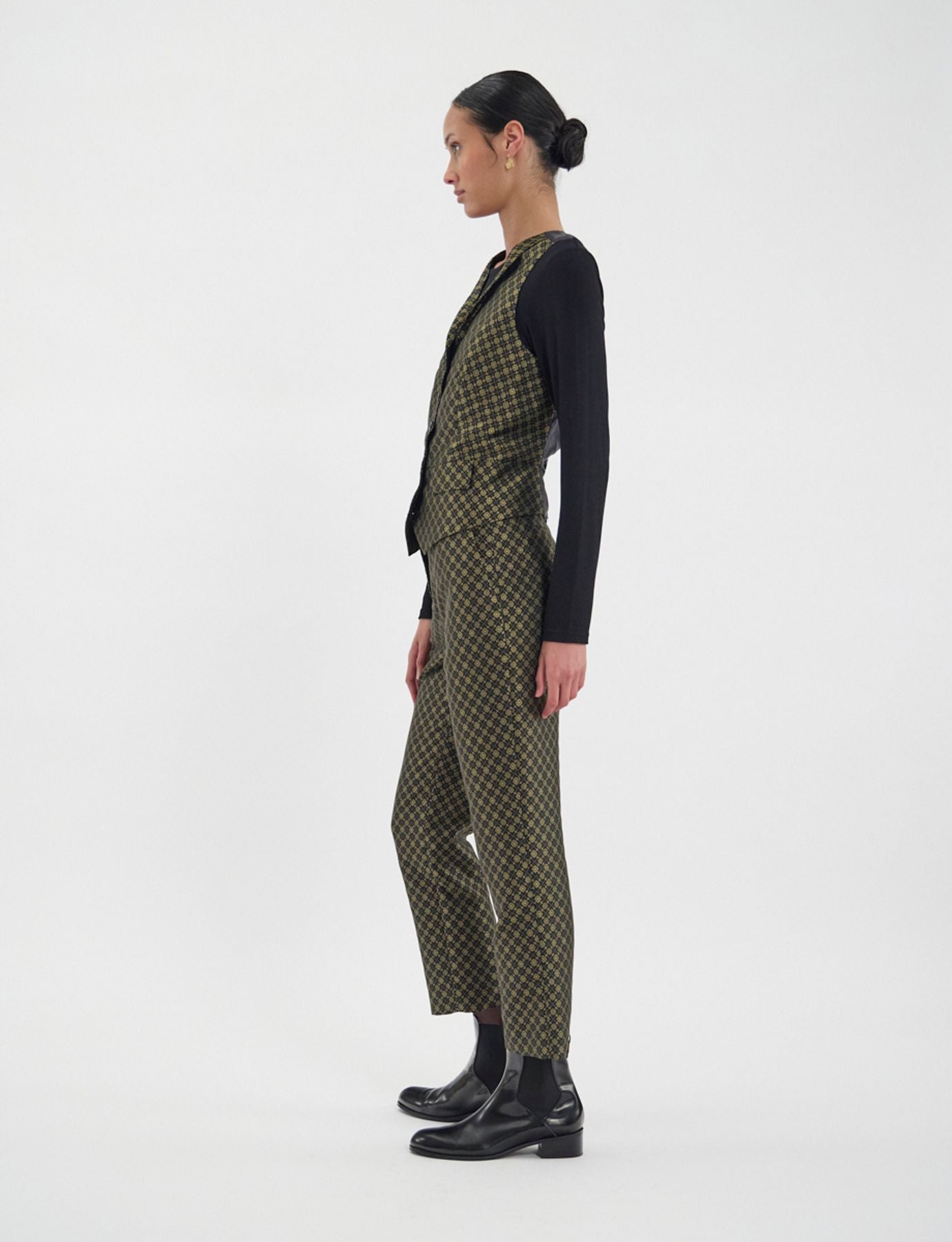 Robinson waistcoat in black and gold jacquard weave