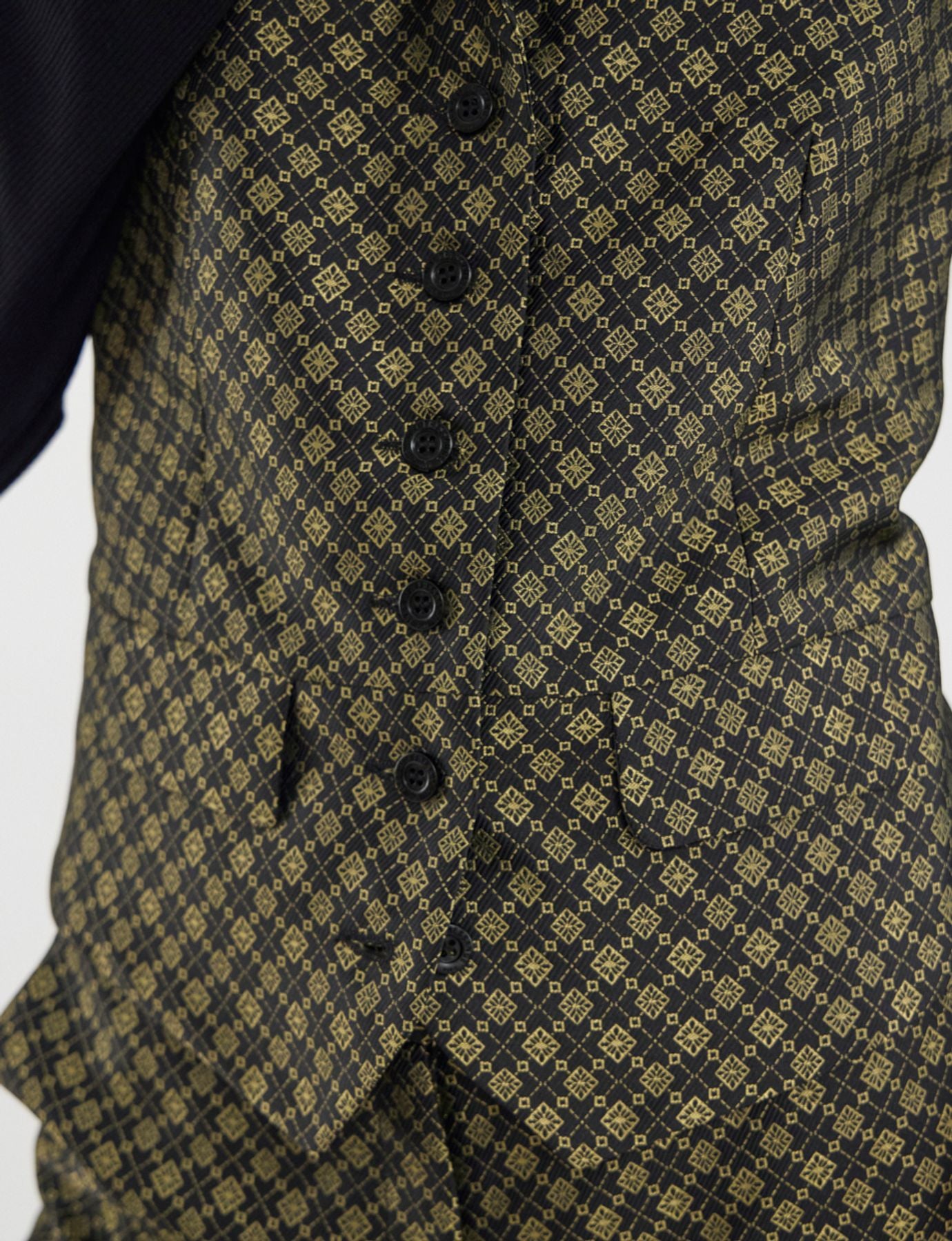 Robinson waistcoat in black and gold jacquard weave