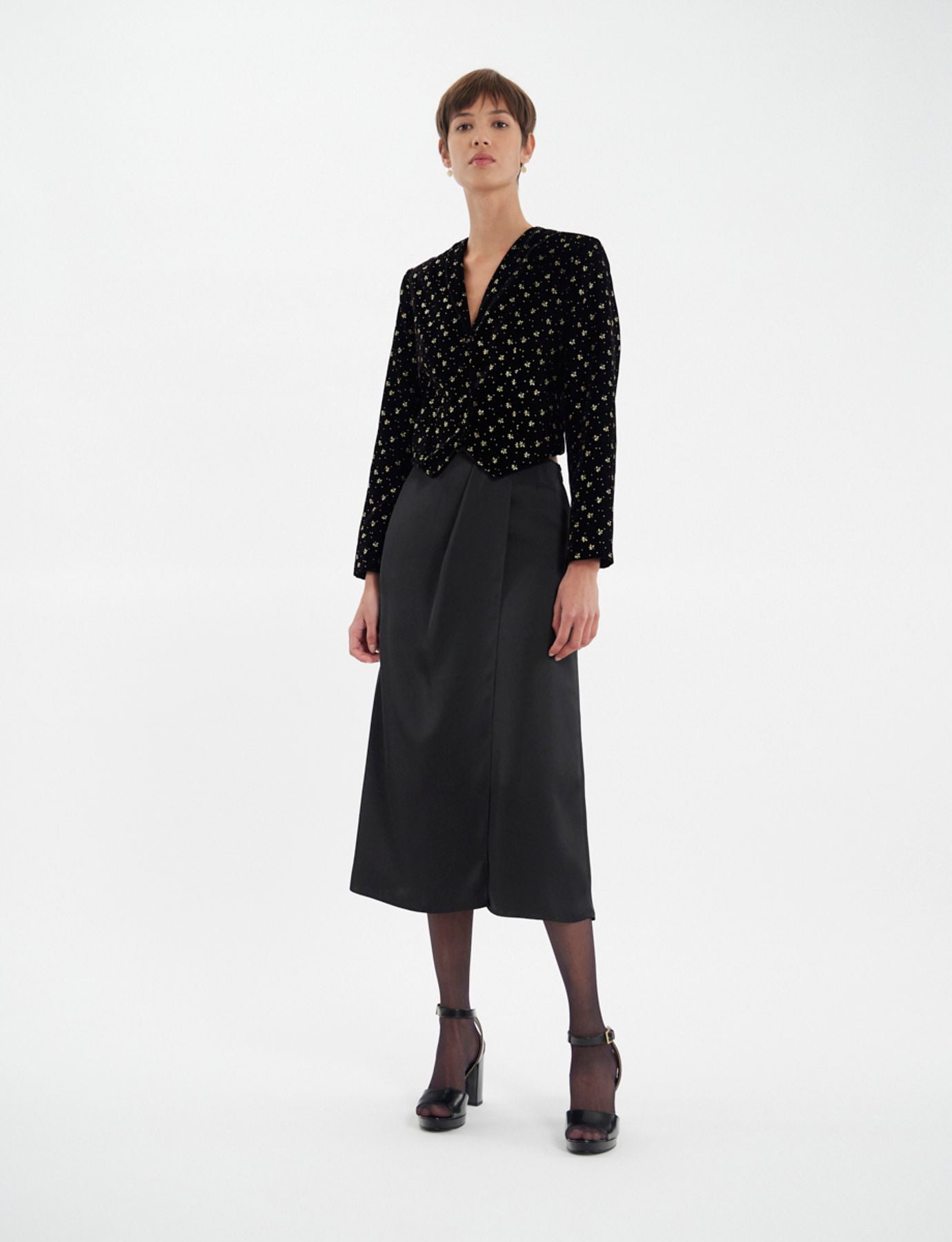 Ole bolero jacket in smooth black velvet with gold print
