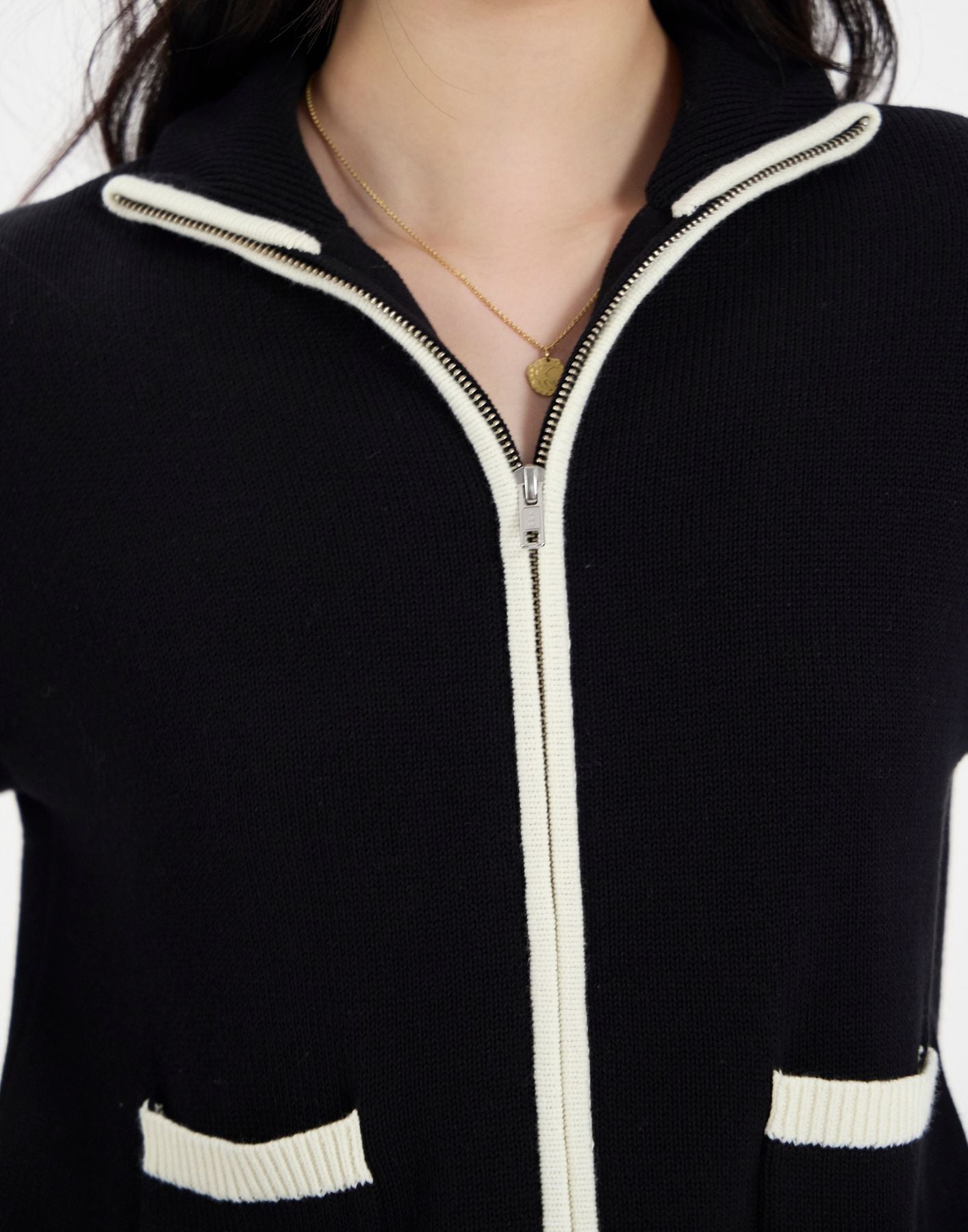 cardigan-de-algodon-negro-atticus