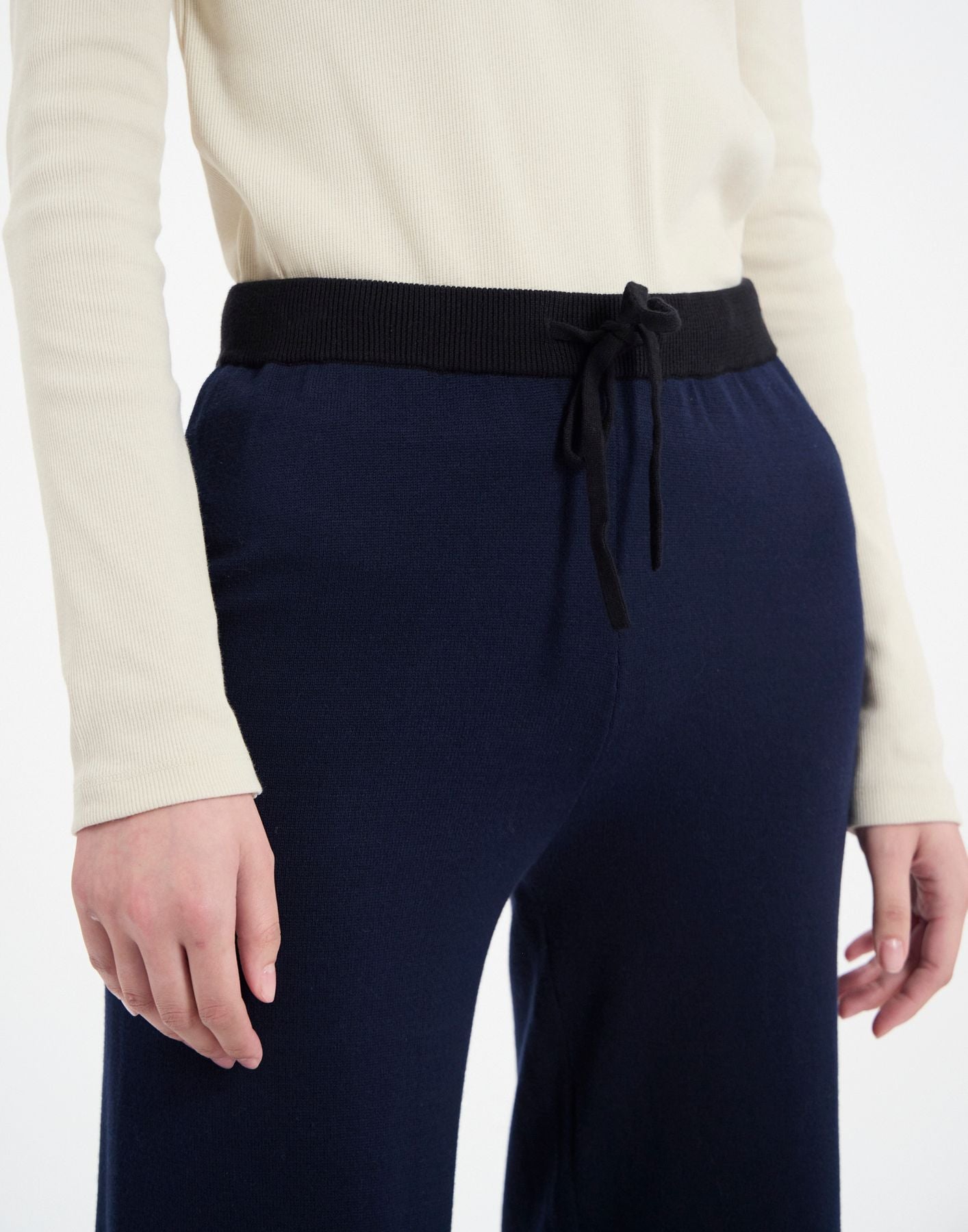 John trousers in dark navy cotton