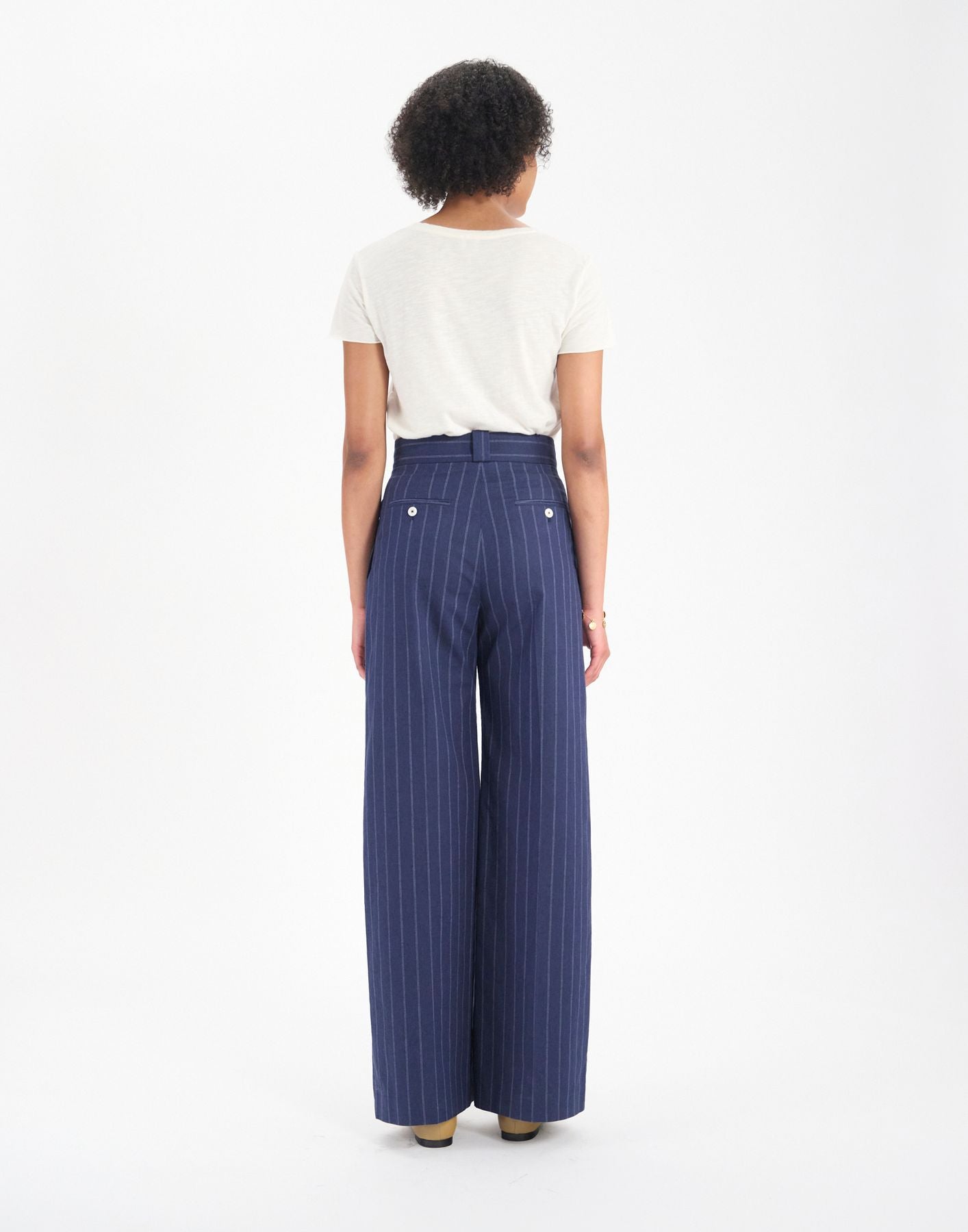 marlene-trousers-in-navy-linen-blend