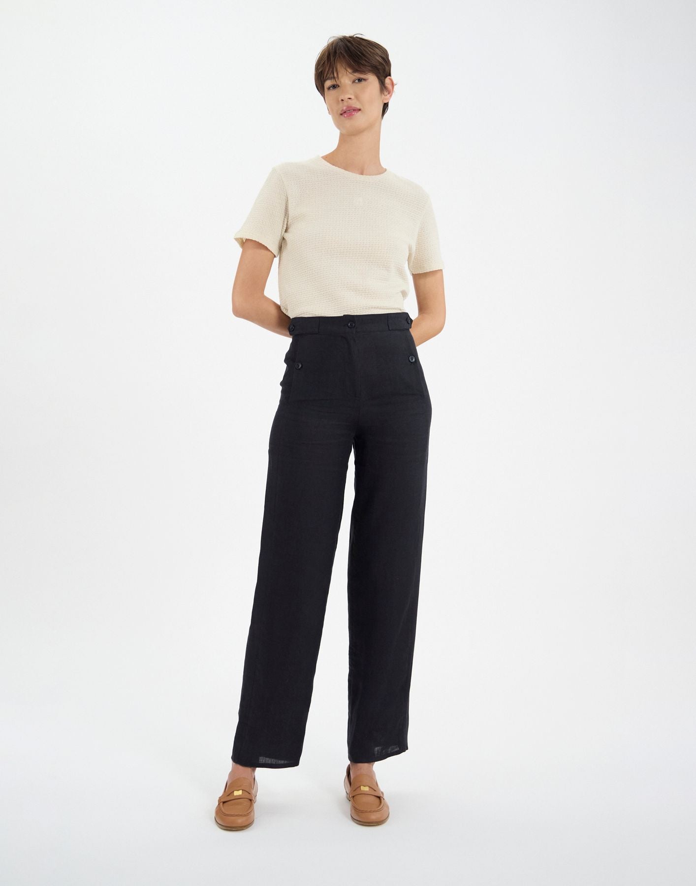 Piotr black linen trousers with darts