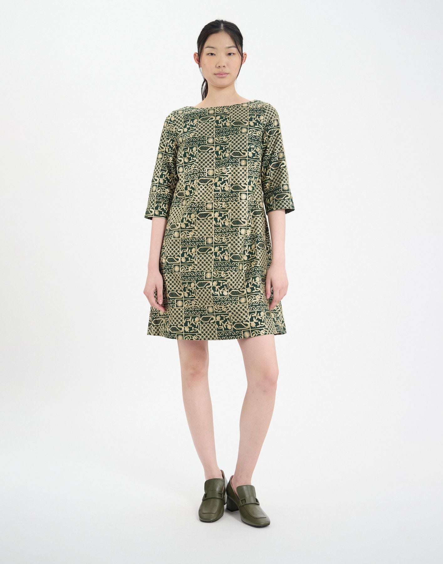 Megan dress in green embroidered cotton