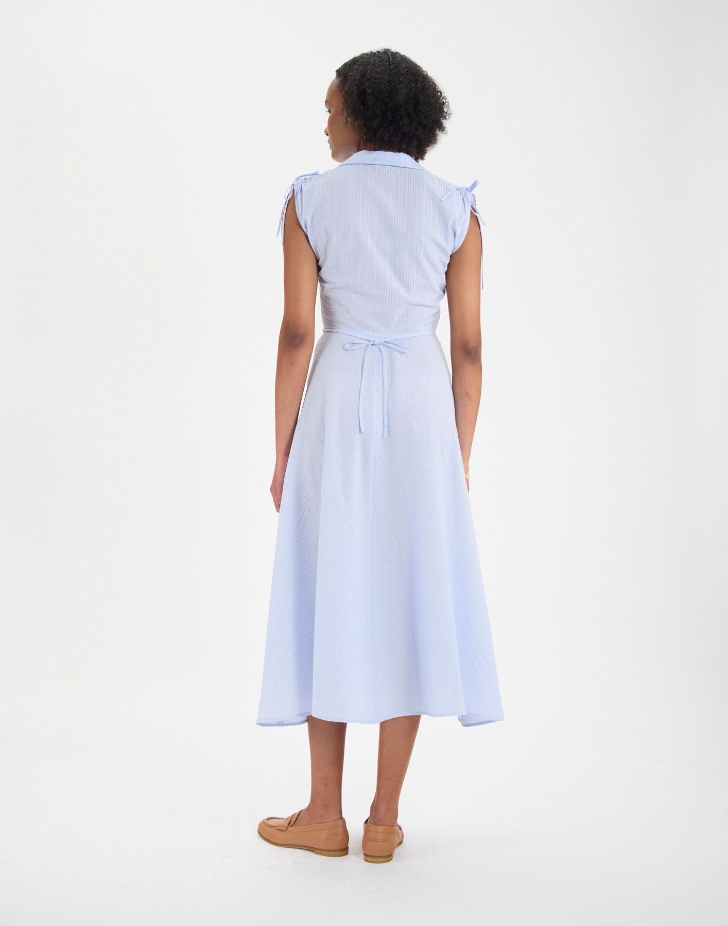 Violine slim-fit dress in light blue cotton