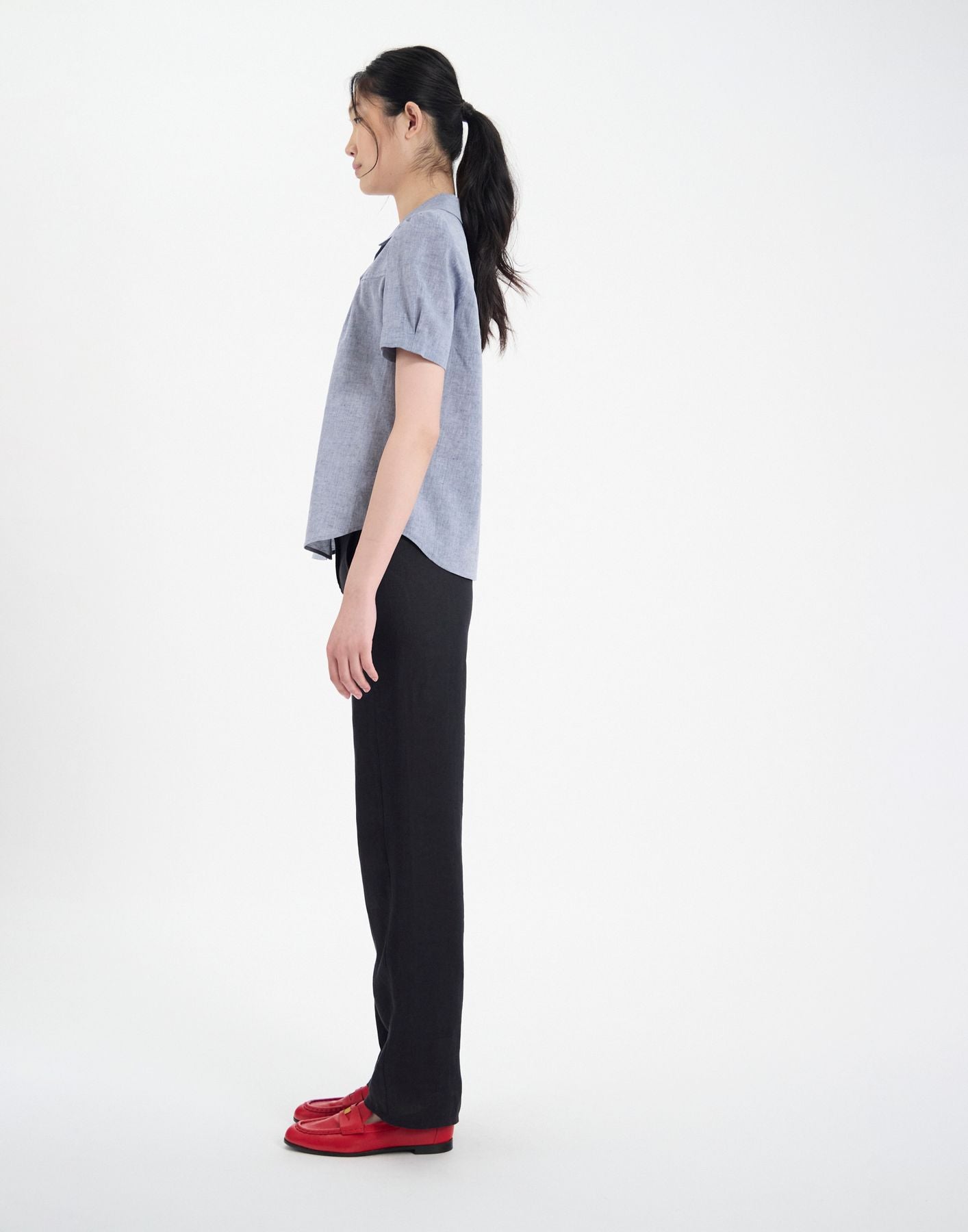 Constance shirt in denim blue linen blend