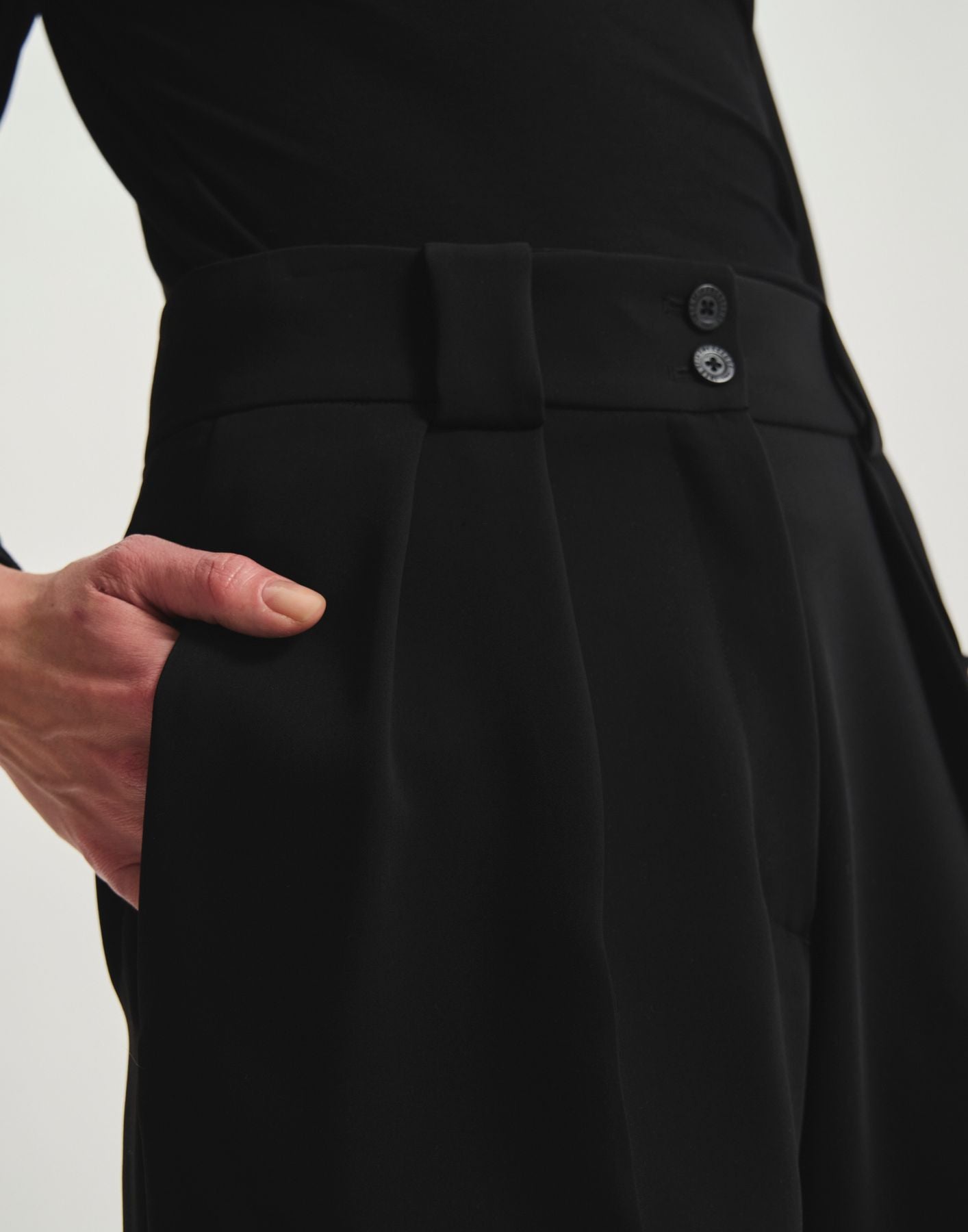 Marlène trousers with darts