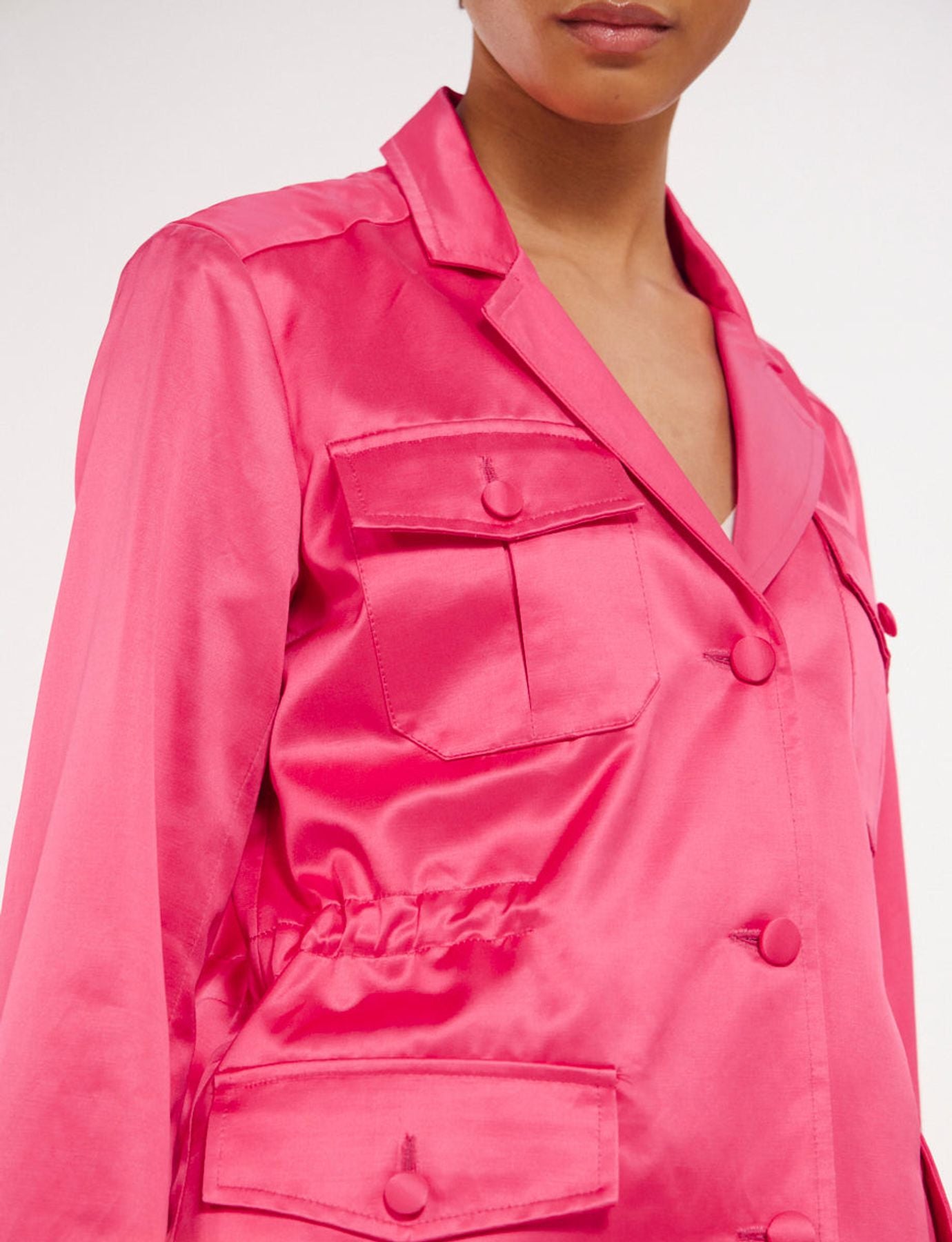 chaqueta-flipper-de-saten-rosa