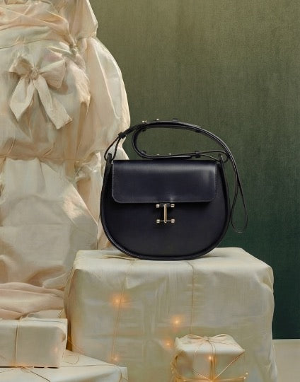 Senda black leather bag