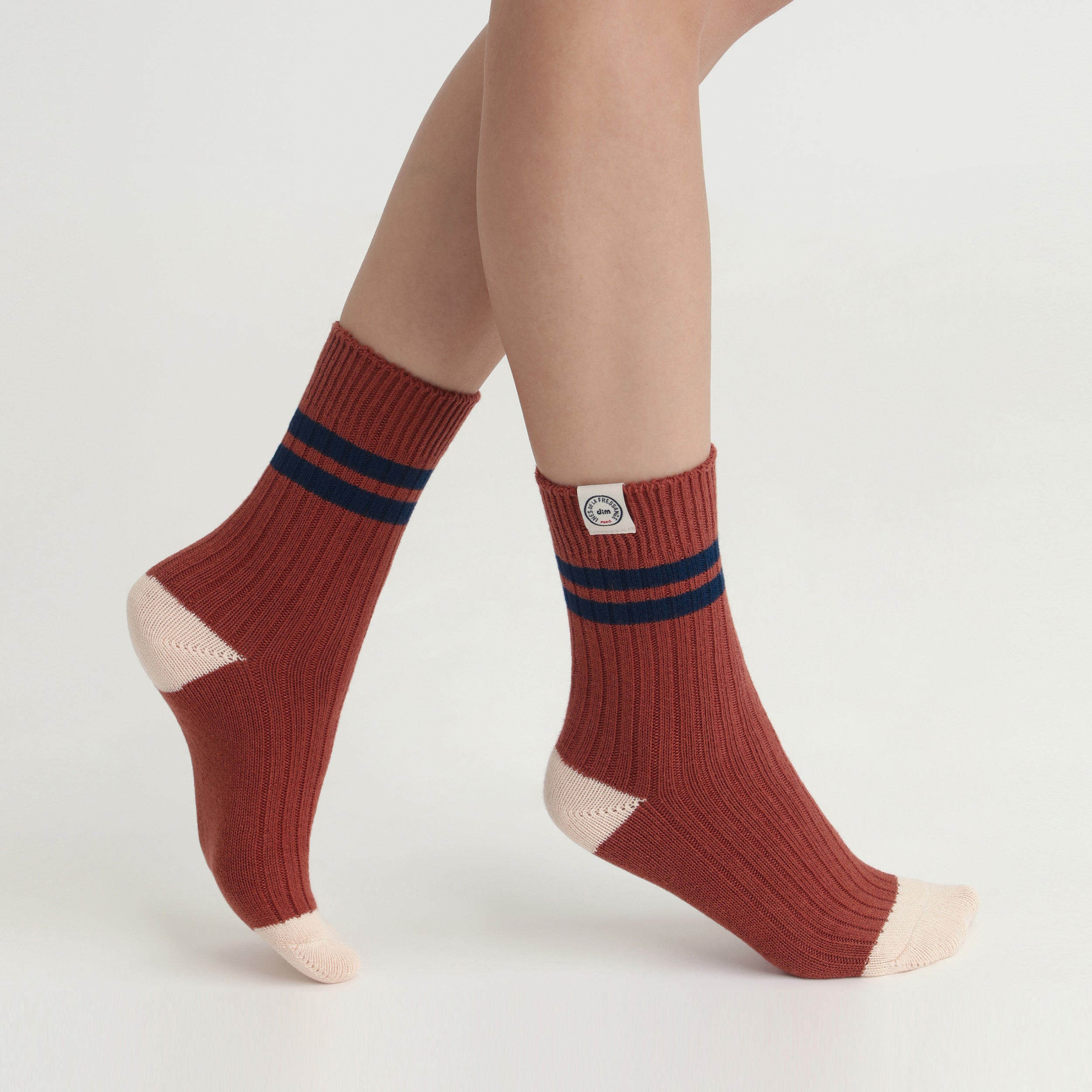 Calcetines de canalé DIM x Ines de La Fressange