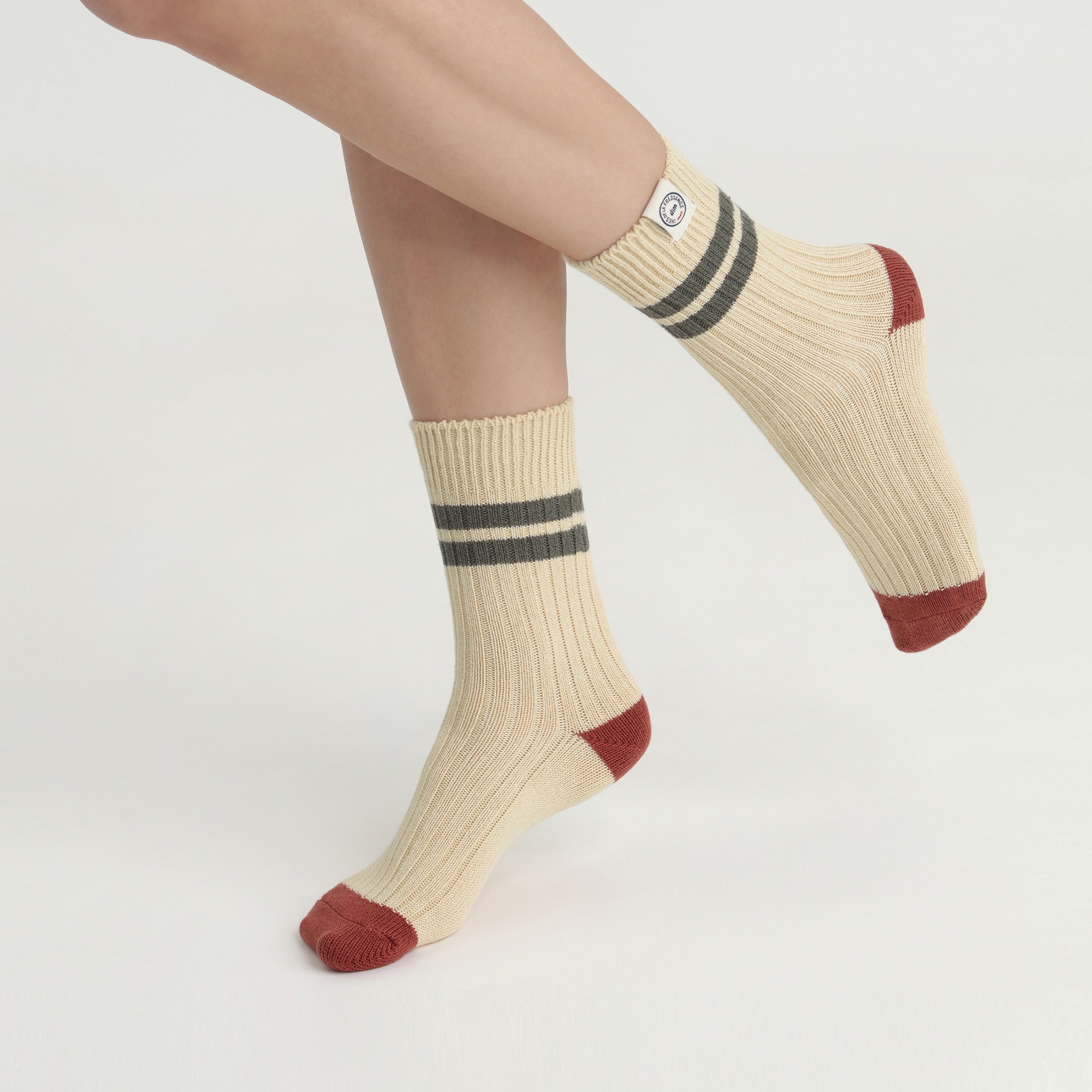 Calcetines de canalé DIM x Ines de La Fressange