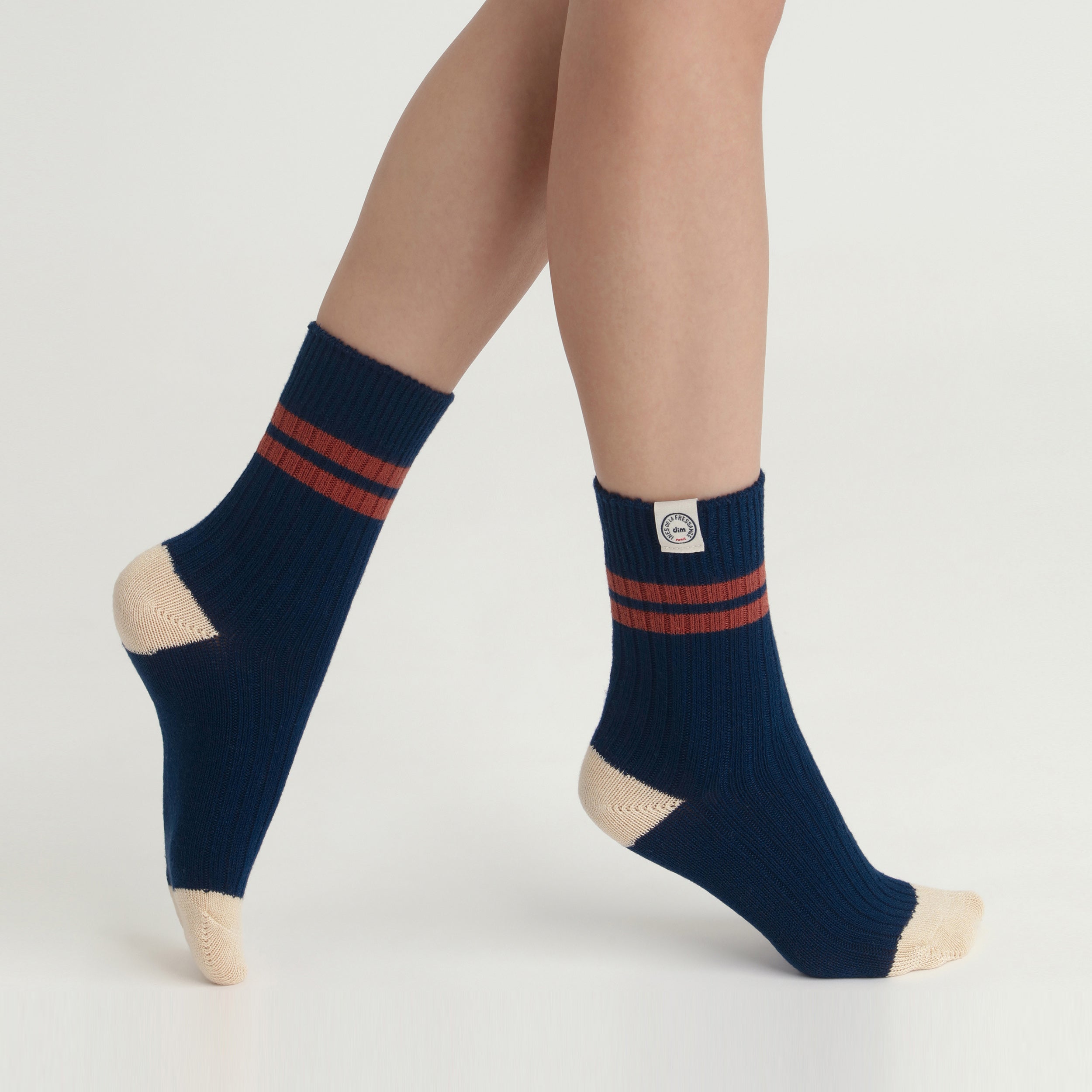 Calcetines de canalé DIM x Ines de La Fressange