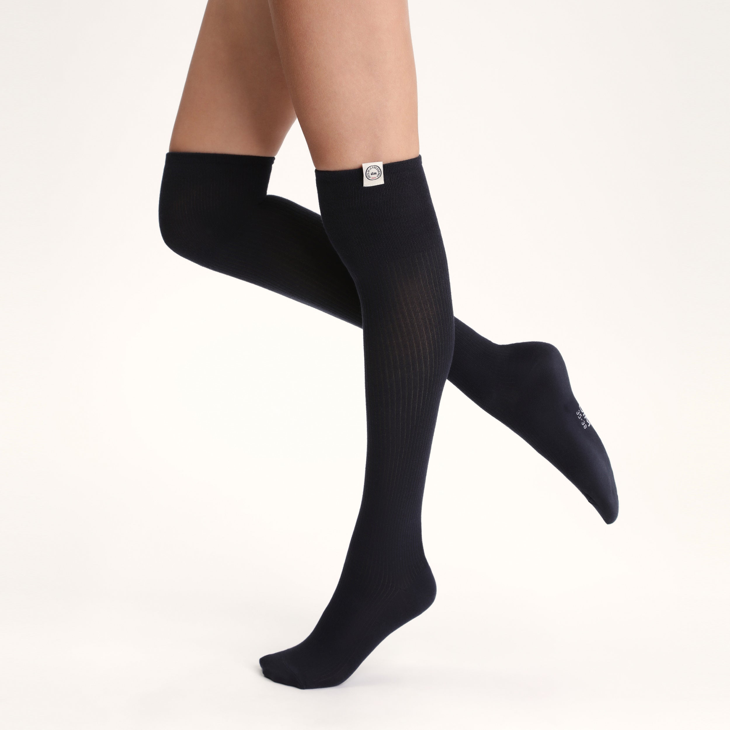 Calcetines altos DIM x Ines de La Fressange