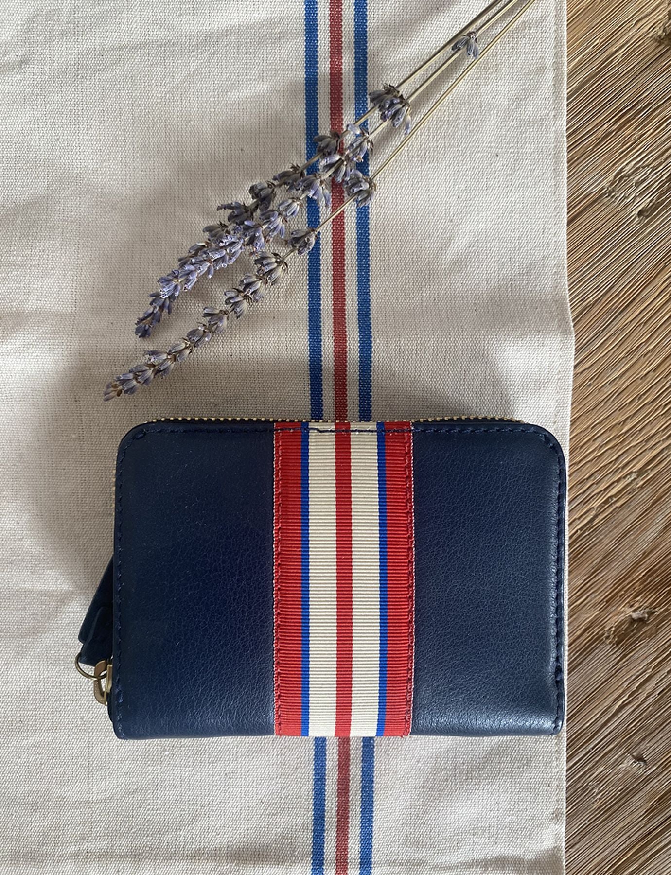 le-parisien-navy-blue-leather-wallet