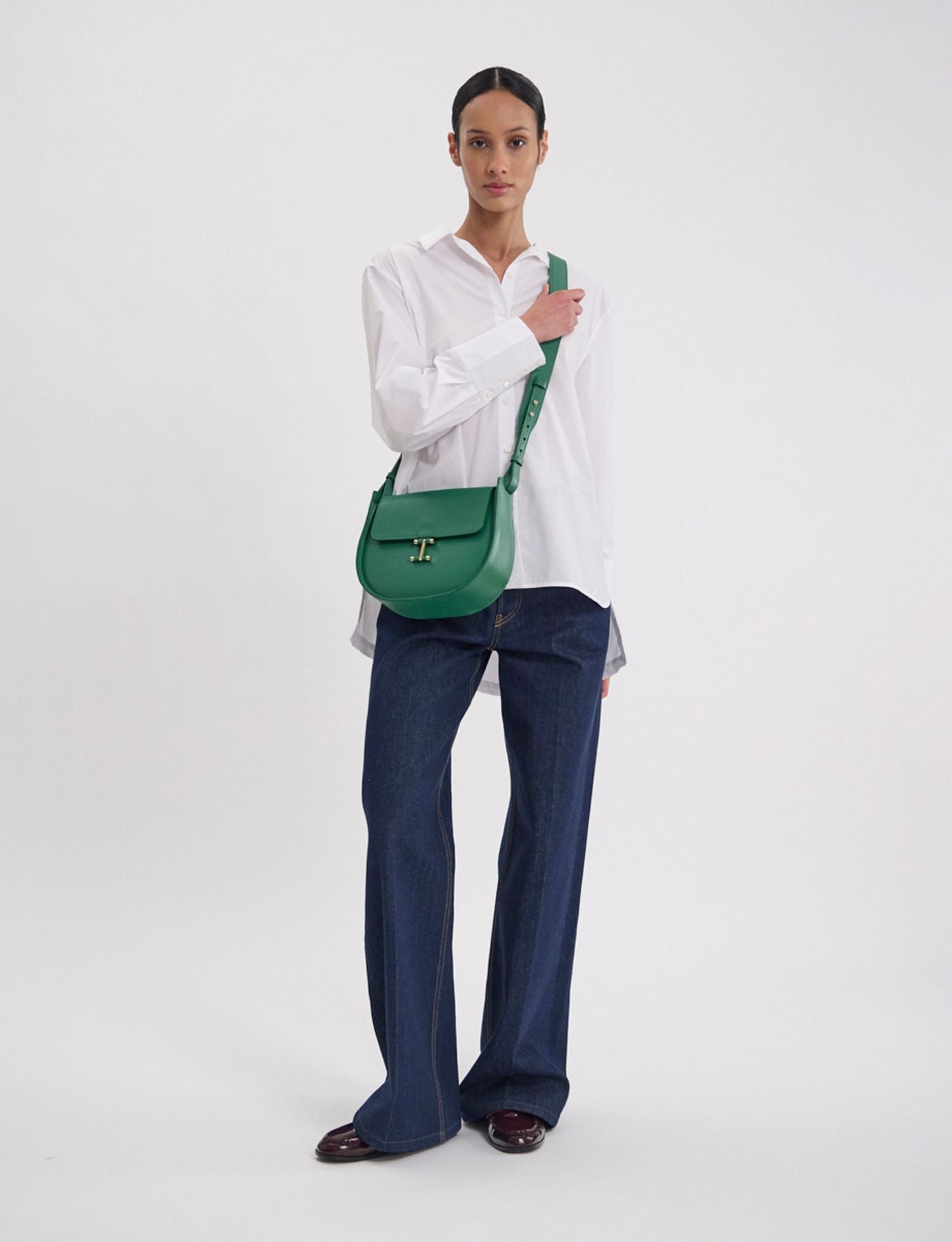 bolso-de-piel-verde-senda