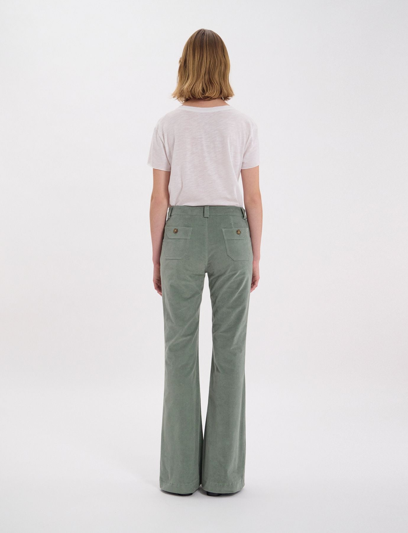 trousers-charlotte-en-velours-smooth-green-almond