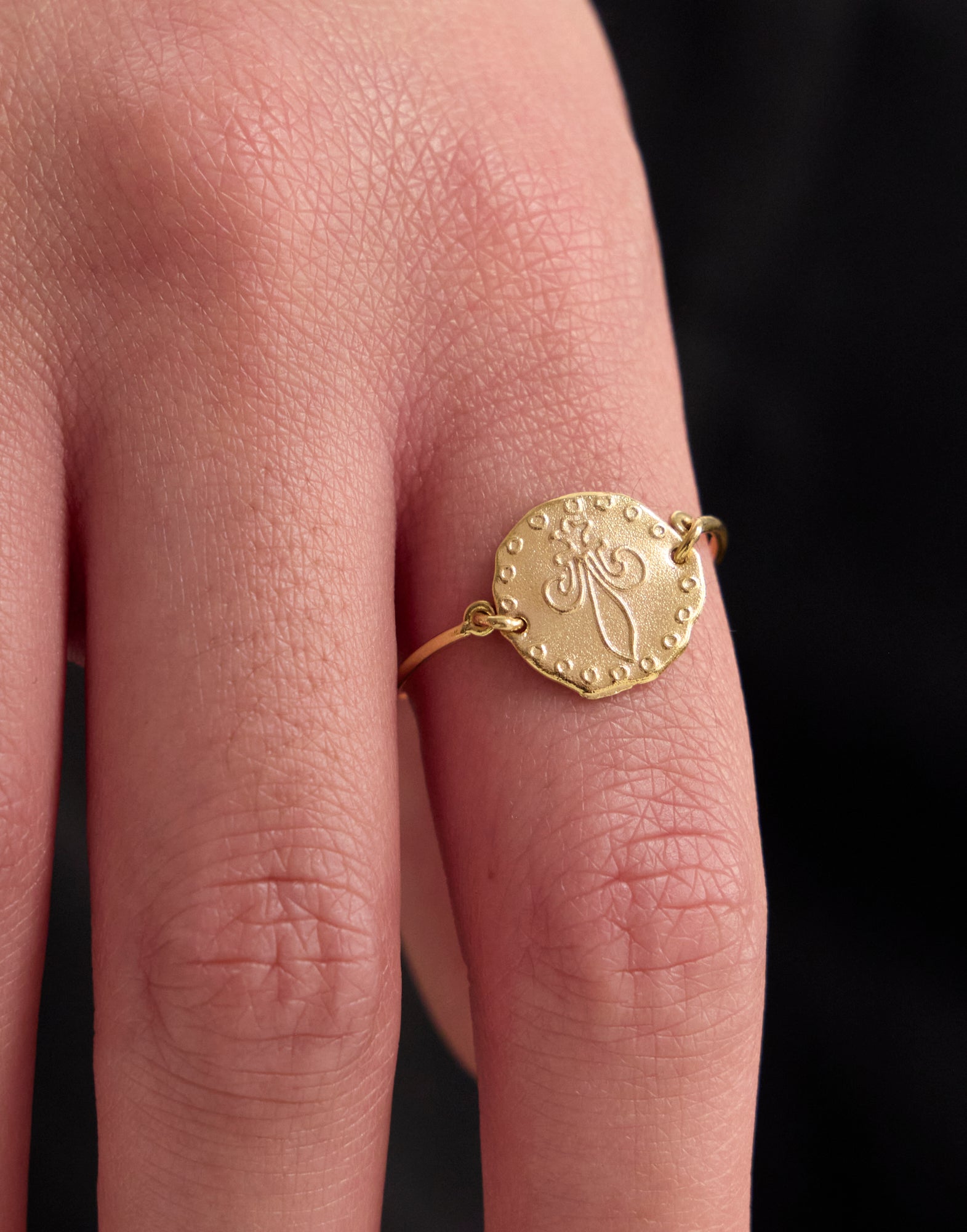 Gold-plated Lutetia lily ring