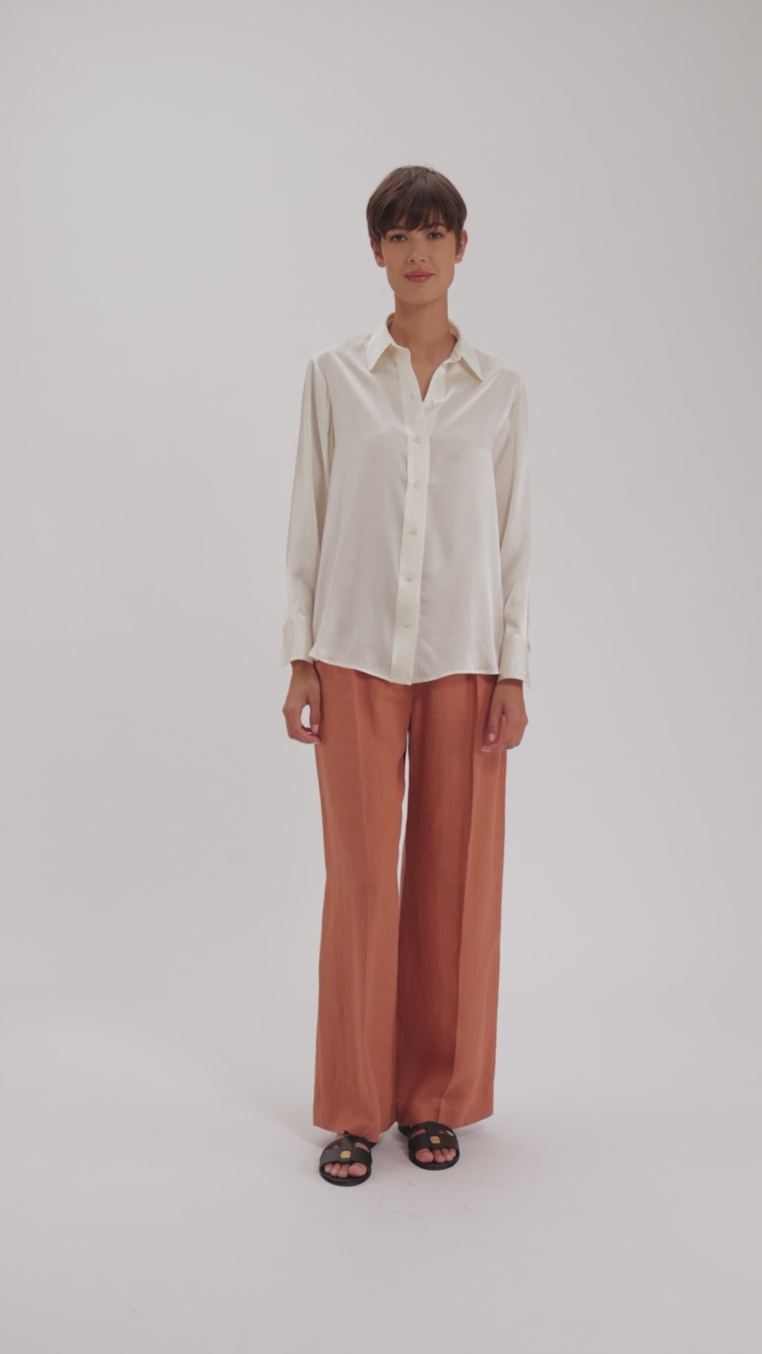 MASTER_INTT511SE424-P110 ECRU-34 - video