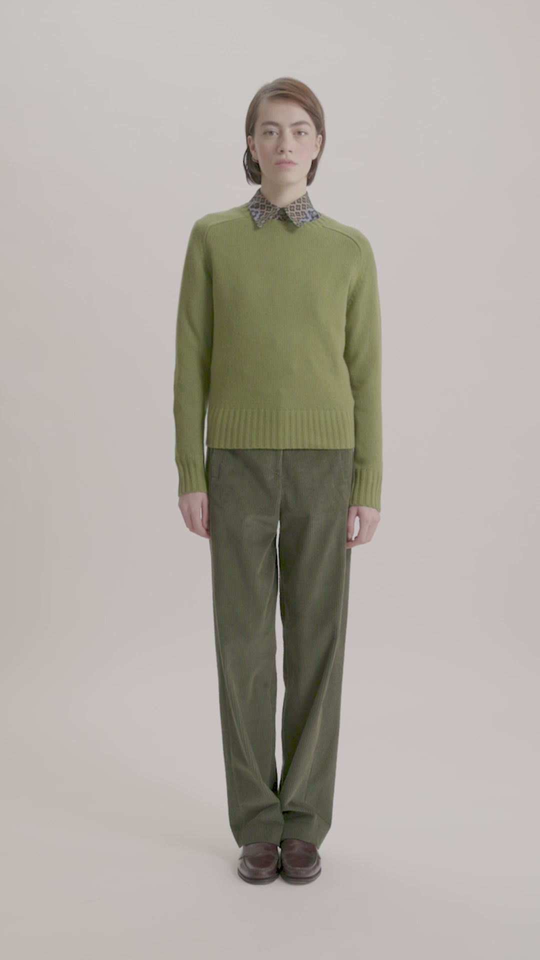 MASTER_15K100WS902-P565 KHAKI-XS - video