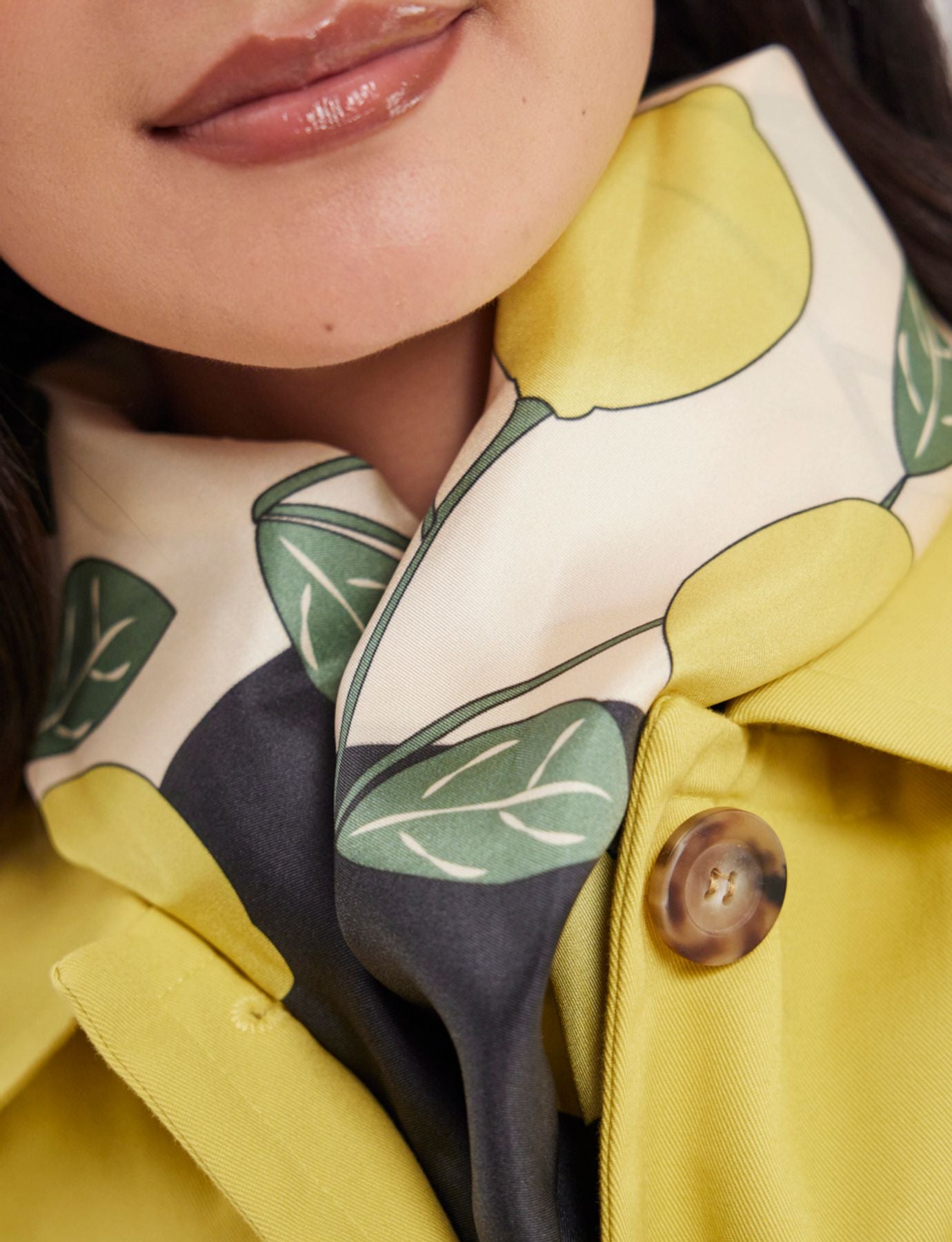 LEWIS FOULARD