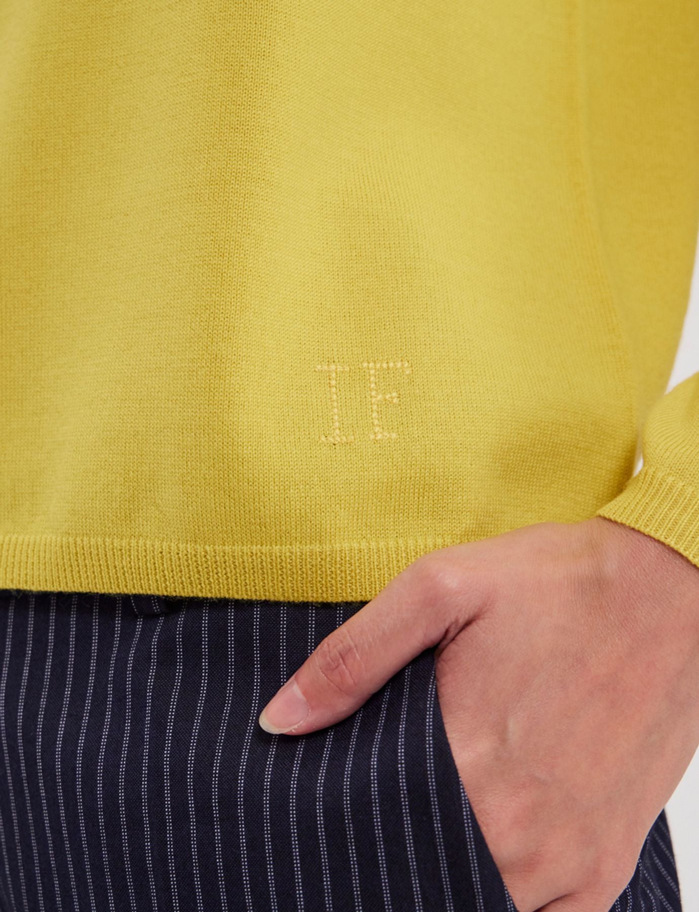 Angelina merino wool sweater yellow