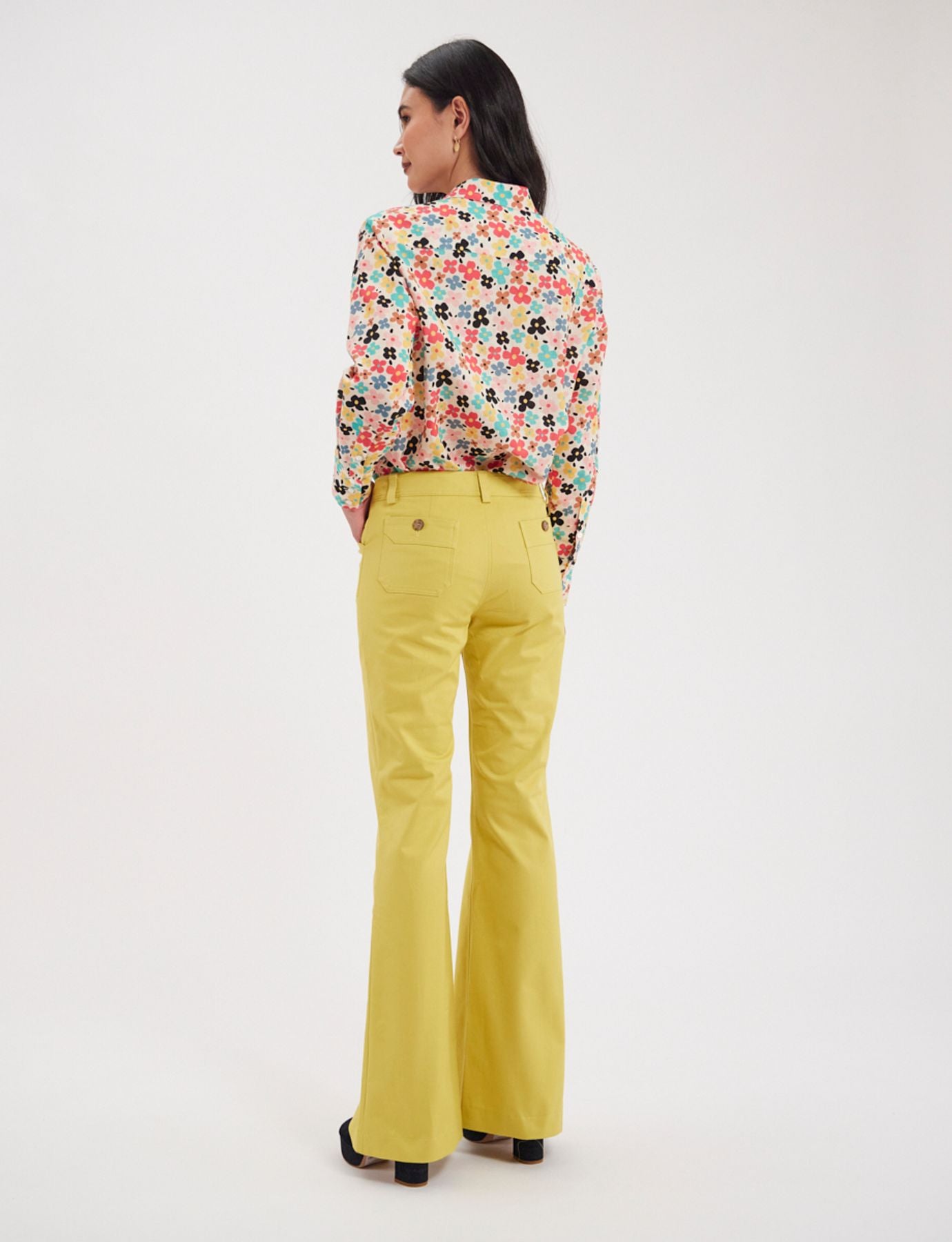 Charlotte yellow trousers
