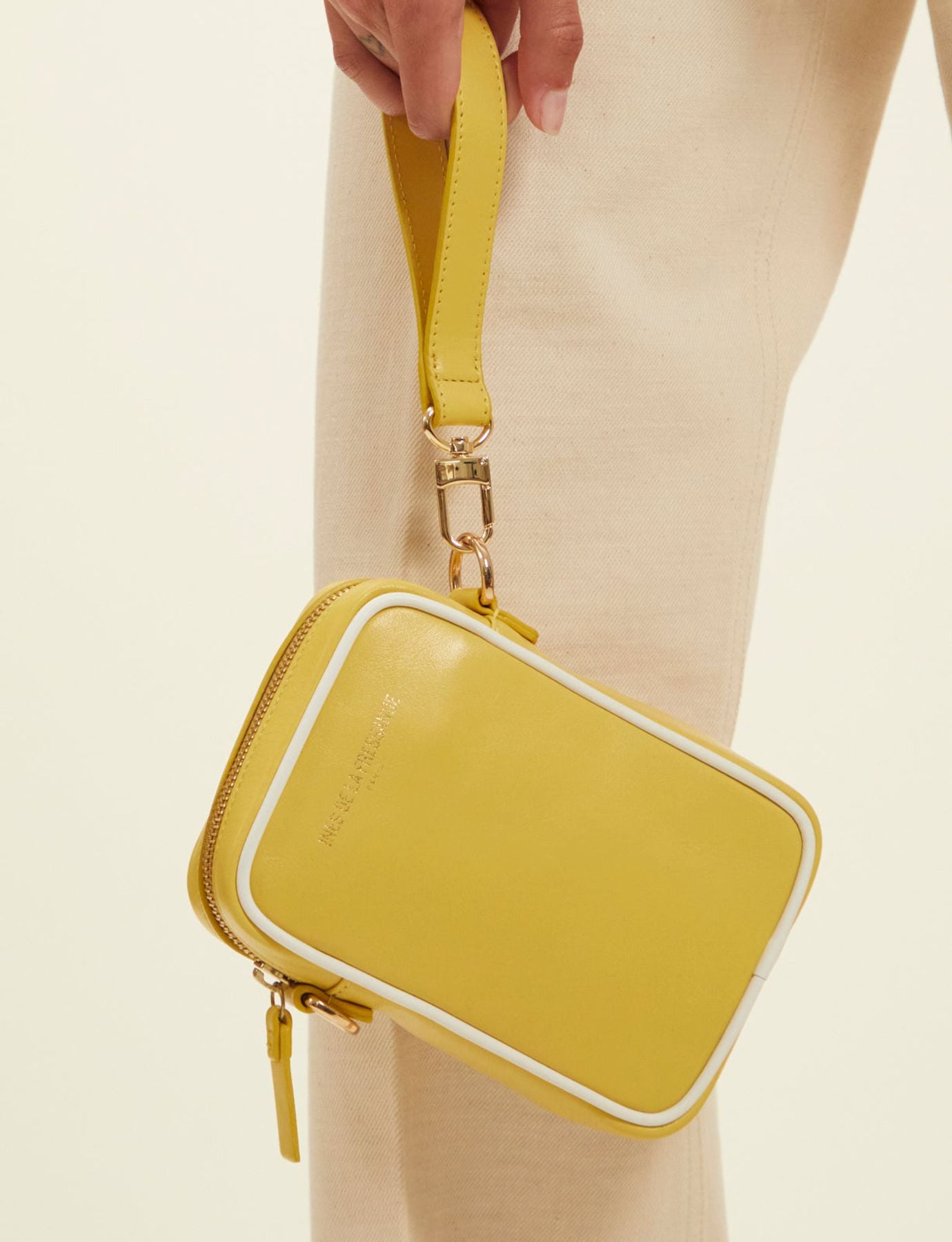 smartphone-bag-marcia-yellow