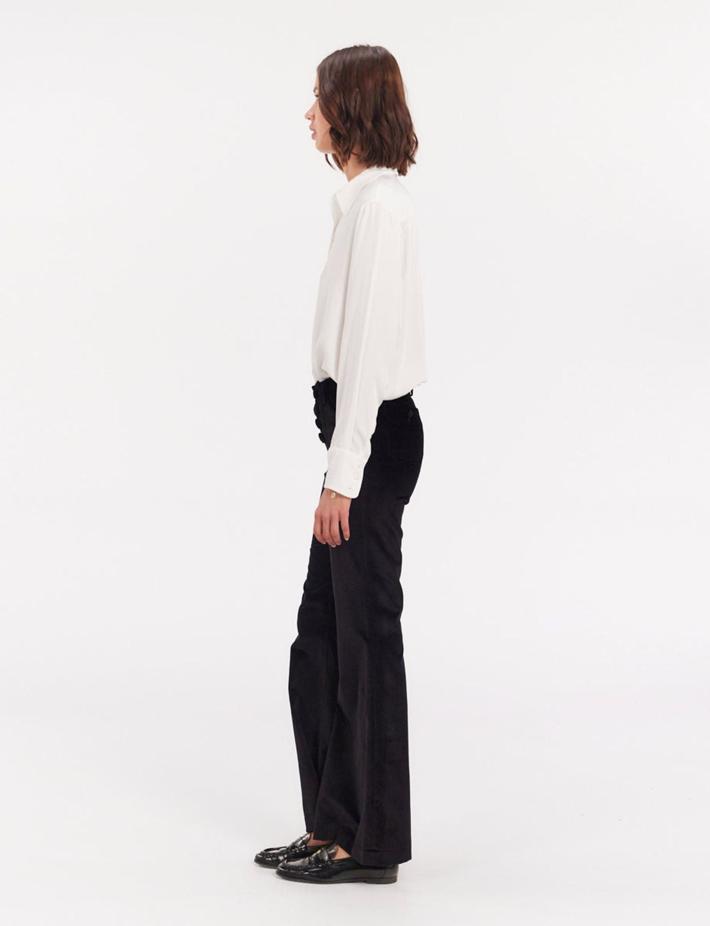 trousers-flare-cut-in-smooth-sheer-charlotte-black