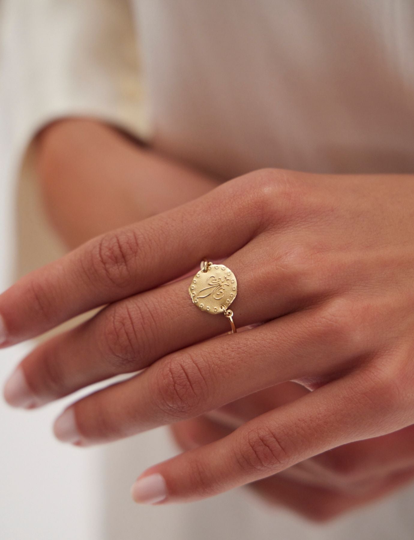 Gold-plated Lutetia lily ring